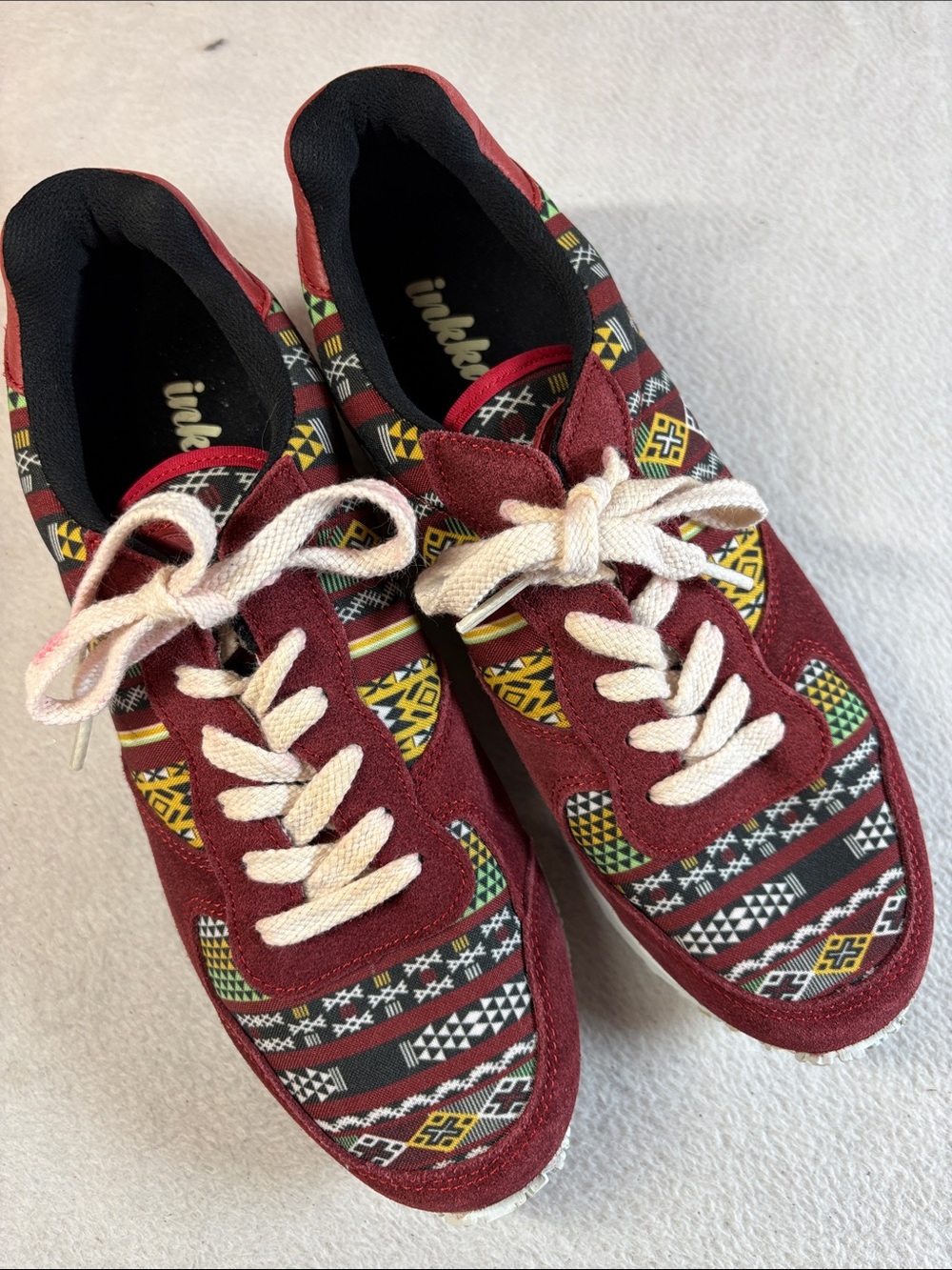 inkkas Burgundy Geometric Lace-Up Sneakers